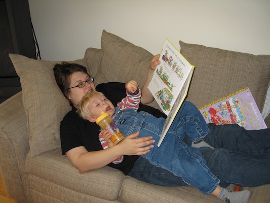 Christine and Tim reading (10-19-2005 12:05)