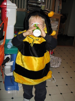 Bee Tim (10-22-2005 10:14)