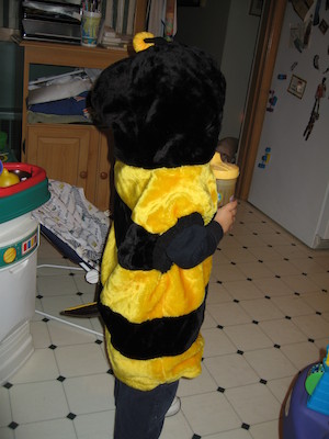 Bee Tim (10-22-2005 10:14)