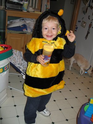 Bee Tim (10-22-2005 10:15)