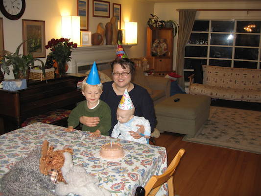 Tim, Xine and Cole for Xine's b-day cake (11-11-2005 18:10)