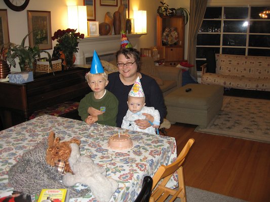 Tim, Xine and Cole for Xine's b-day cake (11-11-2005 18:10)