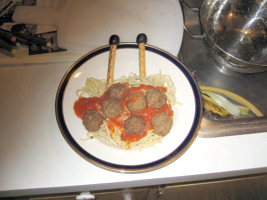 Flying Spaghetti Monster (11-20-2005 18:45)