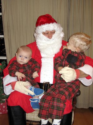Cole, Tim and Santa (12-03-2005 17:41)