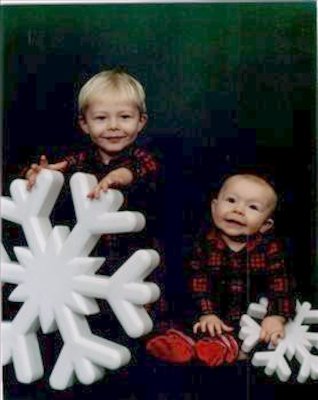 Picture People-- Tim and Cole with Snowflakes (12-28-2005 20:04)