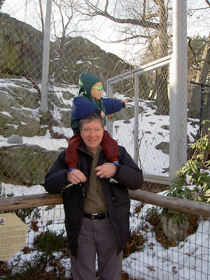 John and Tim at the Zoo (12-23-2005 13:03:33)