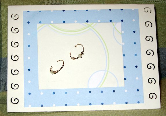 earrings (02-19-2006 20:23)