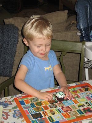 Tim and birthday cake (03-01-2006 19:27)