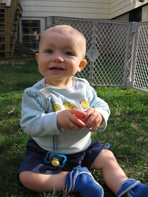 Cole hunting eggs (04-15-2006 18:22)