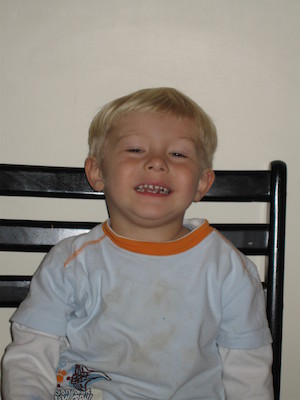 Tim Passport Photo (04-23-2006 08:52)