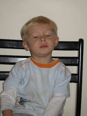 Tim Passport Photo (04-23-2006 08:52)