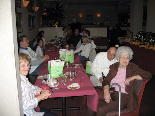 Bonnie, Ben, Bill and Grandma (04-28-2006 21:59)