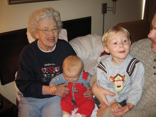Great-grandma, Cole and Tim (04-29-2006 12:36)