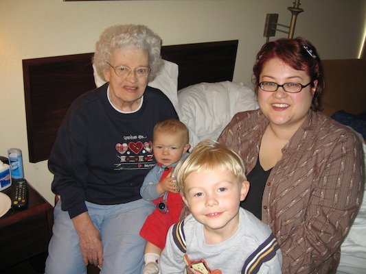 Great-grandma, Cole, Tim and Xine (04-29-2006 12:40)