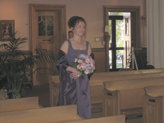 Bridesmaid processing (04-29-2006 19:12)