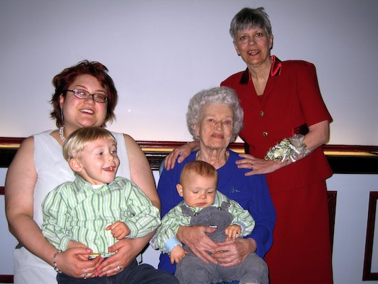 Xine, Tim, Great-grandma, Cole and Karen (04-29-2006 21:05)