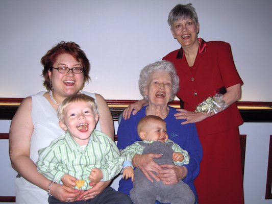 Xine, Tim, Great-grandma, Cole and Karen (04-29-2006 21:05)