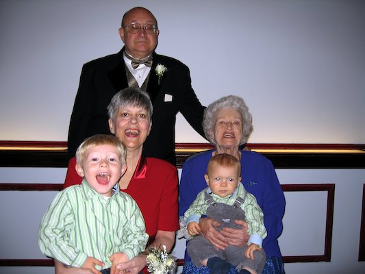 Tim, Karen, Tony, Great-grandma and Cole (04-29-2006 21:07)