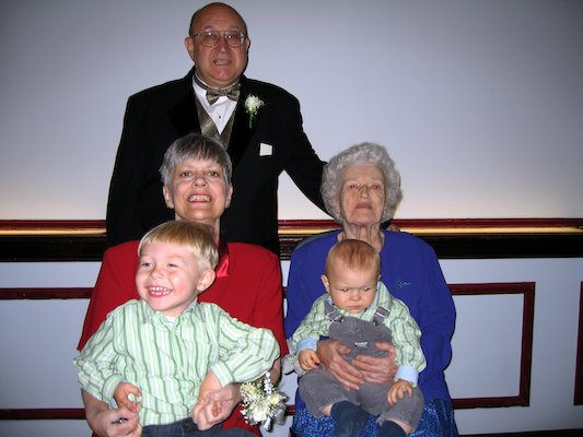 Tim, Karen, Tony, Great-grandma and Cole (04-29-2006 21:07)