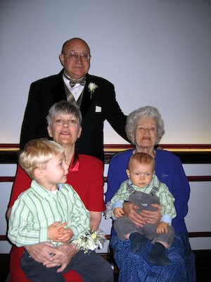 Tim, Karen, Tony, Great-grandma and Cole (04-29-2006 21:07)