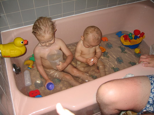 Tim and Cole in the tub (05-16-2006 19:52)