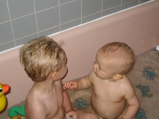 Tim and Cole in the tub (05-16-2006 19:52)
