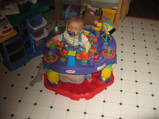 Tim under Cole in the bouncy-thing (05-29-2006 20:38)