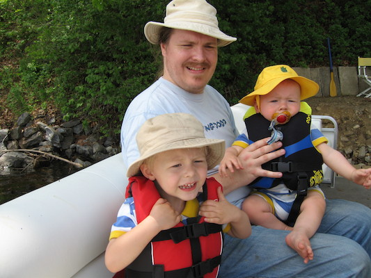 Tim, Ben and Cole on the boat (05-29-2006 20:37)