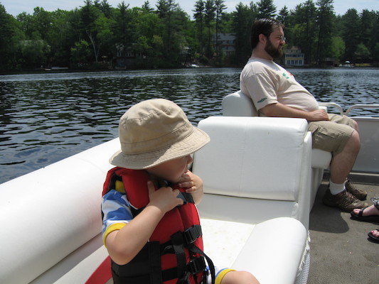 Tim and Juj on the boat (05-29-2006 20:38)
