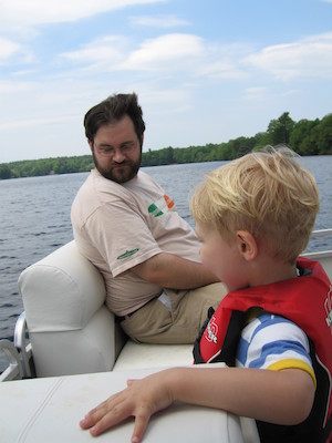 Tim and Juj on the boat (05-29-2006 20:38)