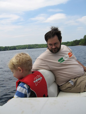 Tim and Juj on the boat (05-29-2006 20:38)