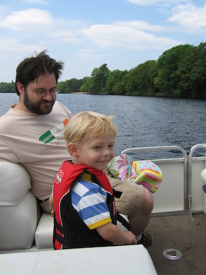 Tim and Juj on the boat (05-29-2006 20:38)