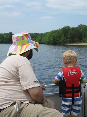 Tim and Juj on the boat (05-29-2006 20:38)
