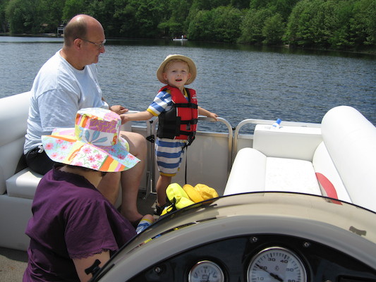 Tony, Tim, Xine and Cole on the boat (05-29-2006 20:38)