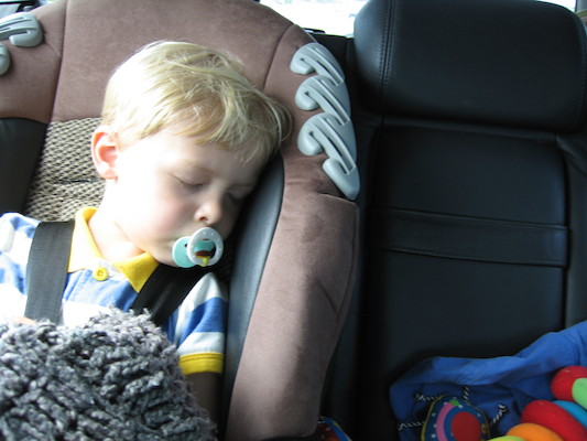 Tim Sleeping (05-29-2006 20:38)