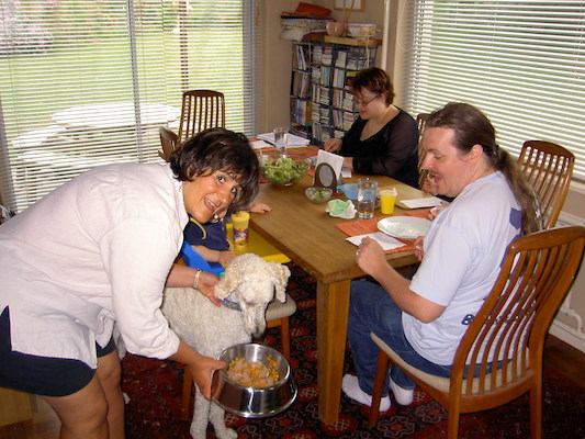 Donna, Birthday Bazzle, Ben and Xine (07-08-2006 12:43)