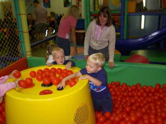 Tim in the Paradise Park ball pit (07-09-2006 05:41)
