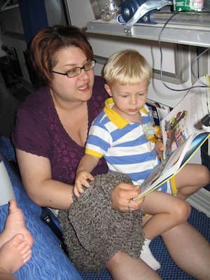 Xine and Tim on the plane (07-01-2006 18:11:00 BST)