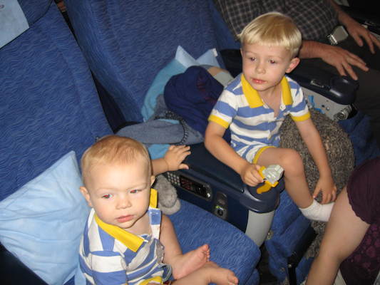 Cole and Tim on the plane (07-01-2006 18:11:30 BST)