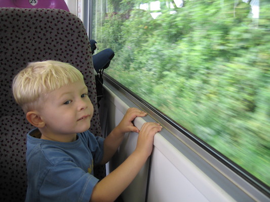 Tim riding the train to St. ives (07-07-2006 11:18:55 BST)