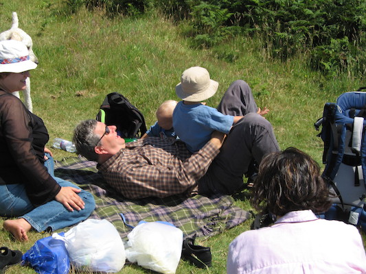 Tim and Cole jumping on Granddad (07-14-2006 13:29:17 BST)