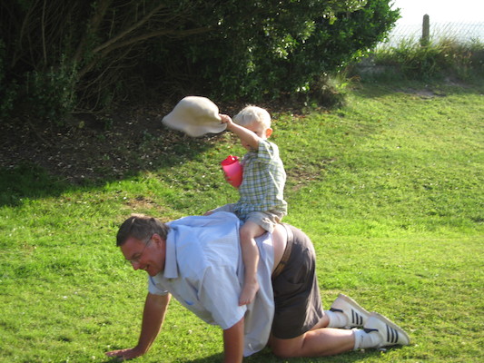 Tim riding John (07-15-2006 20:18:19 BST)