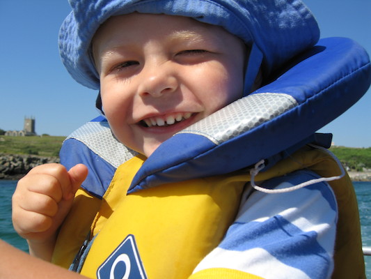 Tim on the boat (07-18-2006 12:10:15 BST)