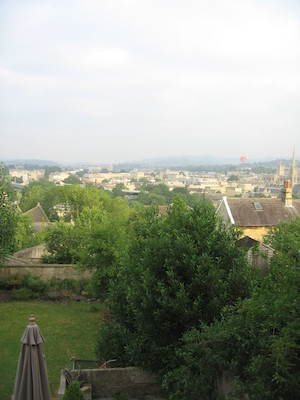 Balloon rising over bath (07-21-2006 08:22:30 BST)