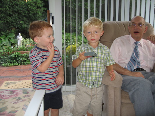 Tate, Tim and Uncle Bill (by Noah) (08-06-2006 19:23)