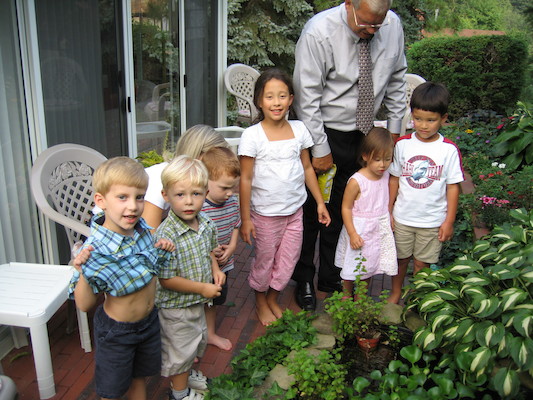 Noah, Tim, Tate, Amy, Laura. ron, kristen, eric (08-06-2006 19:27)