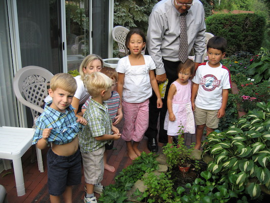 Noah, Tim, Tate, Amy, Laura. ron, kristen, eric (08-06-2006 19:27)