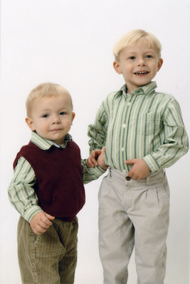 Tim and Cole Standing (Portrait) (11-29-2006 20:17)