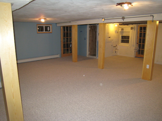 Basement after carpet (02-26-2007 17:10)