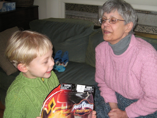 Tim "kissing" Nia (03-02-2007 12:10)